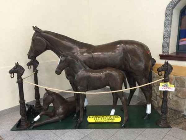 quarter horse mare and two foals aluminum statue